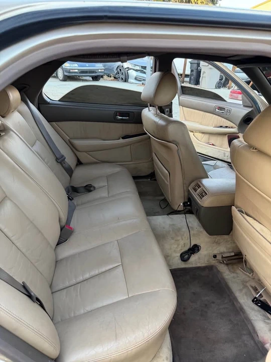 1992 Lexus LS 2nd Gen - Image 12 of 20