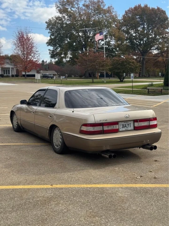 1992 Lexus LS 1st Gen - Image 4 of 14