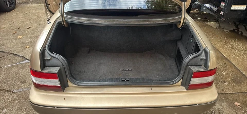 1992 Lexus LS 1st Gen - Image 11 of 14