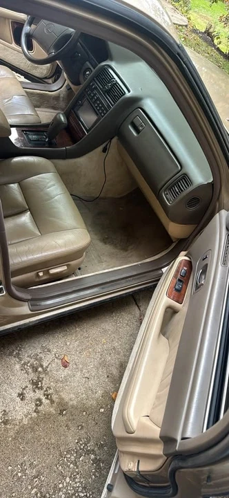 1992 Lexus LS 1st Gen - Image 9 of 14