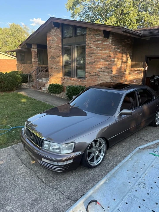 1992 Lexus LS 1st Gen - Image 6 of 6