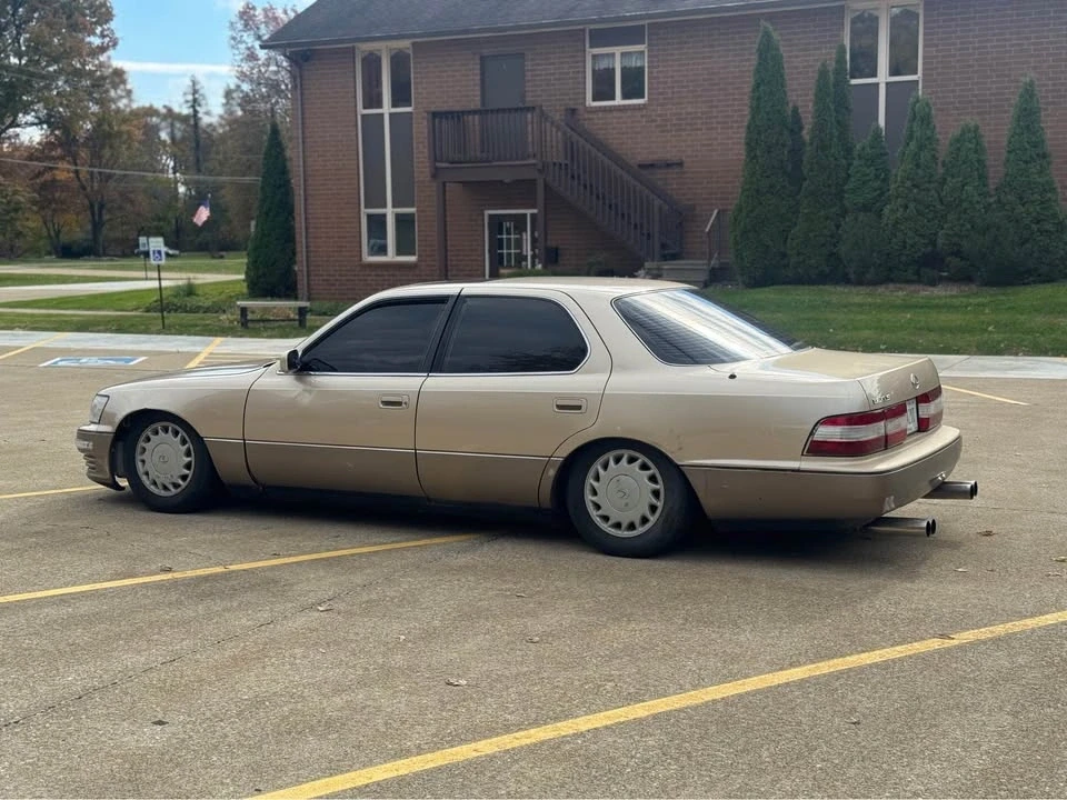 1992 Lexus LS 1st Gen - Image 5 of 14