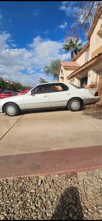 1992 Lexus LS 1st Gen - Image 3 of 4
