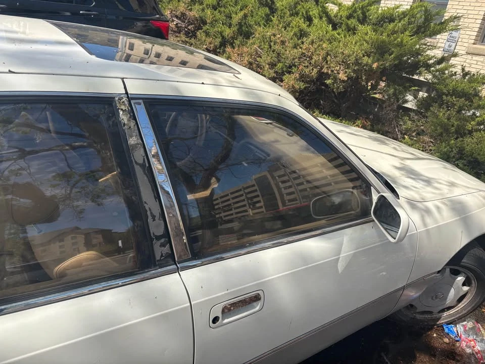 1992 Lexus LS 1st Gen - Image 3 of 6