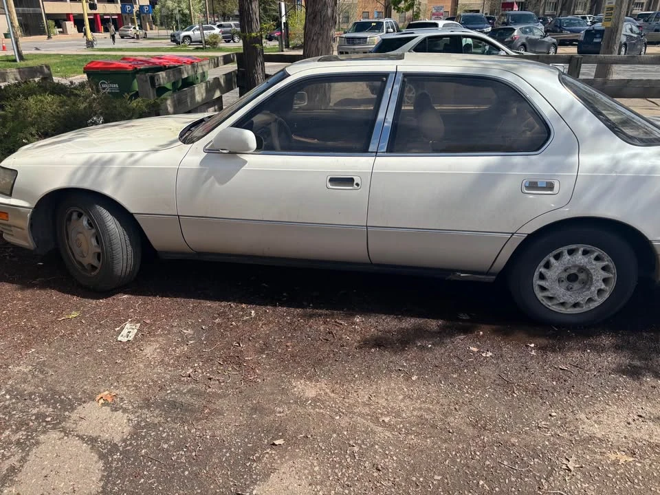 1992 Lexus LS 1st Gen - Image 6 of 6