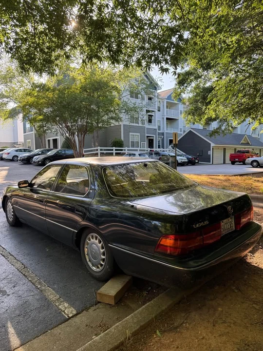 1992 Lexus LS 1st Gen - Image 3 of 9