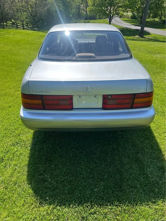 1992 Lexus LS 1st Gen - Image 3 of 11