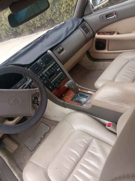 1992 Lexus LS 1st Gen - Image 4 of 9