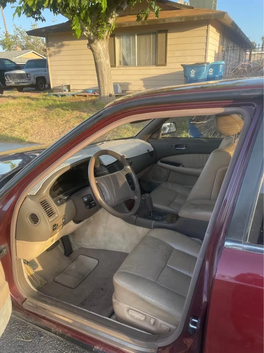 1992 Lexus LS 1st Gen - Image 7 of 8