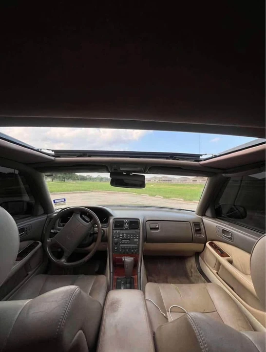 1992 Lexus LS 1st Gen - Image 8 of 10