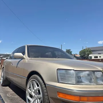 1992 Lexus LS 400