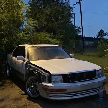 1992 Lexus LS 400 Sedan 4D