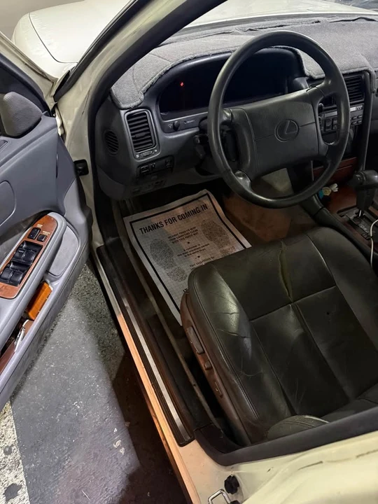 1992 Lexus LS 1st Gen - Image 5 of 5