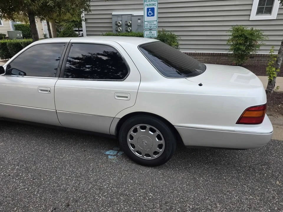 1992 Lexus LS 1st Gen - Image 4 of 7