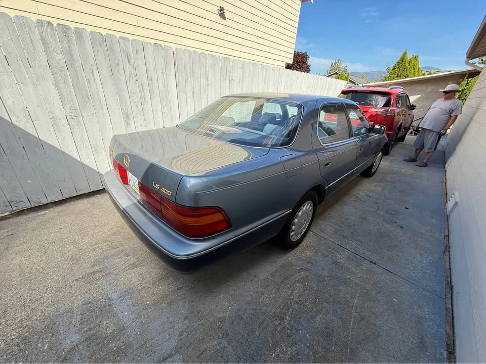 1992 Lexus LS 1st Gen - Image 3 of 10