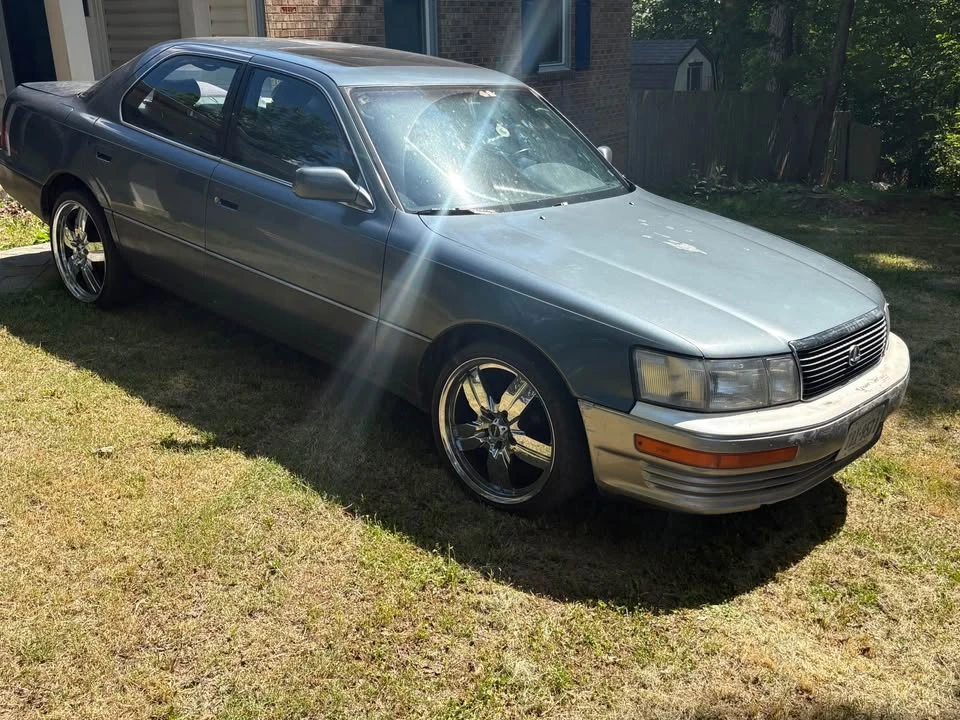1992 Lexus LS 1st Gen - Image 2 of 2