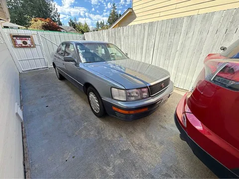 1992 Lexus LS 400 Sedan 4D