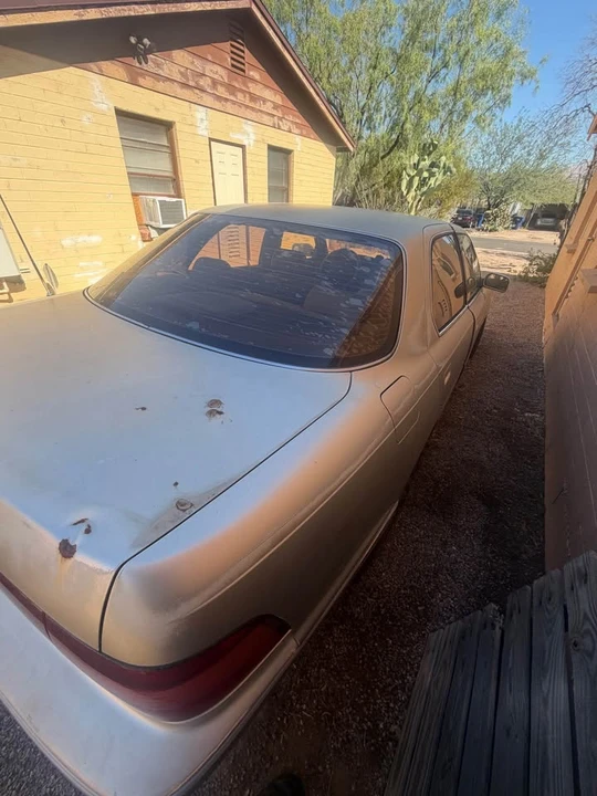 1992 Lexus LS 1st Gen - Image 4 of 4
