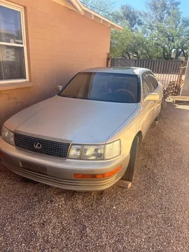 1992 Lexus LS 400 Sedan