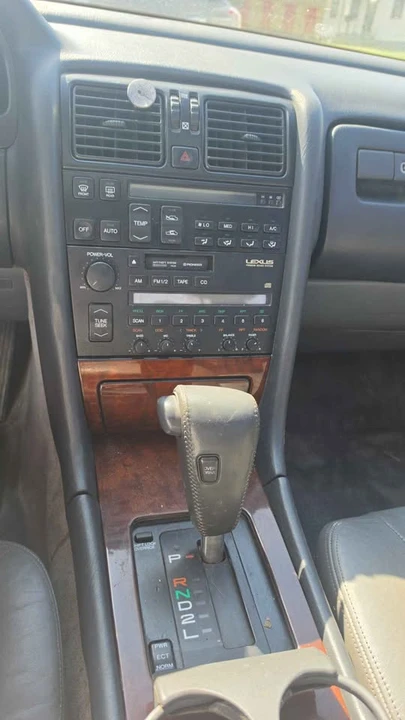 1992 Lexus LS 1st Gen - Image 5 of 9