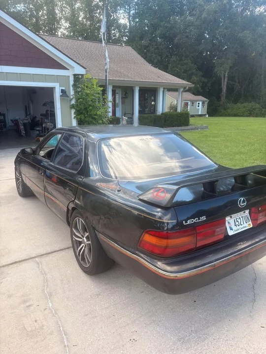 1992 Lexus LS 1st Gen - Image 2 of 8