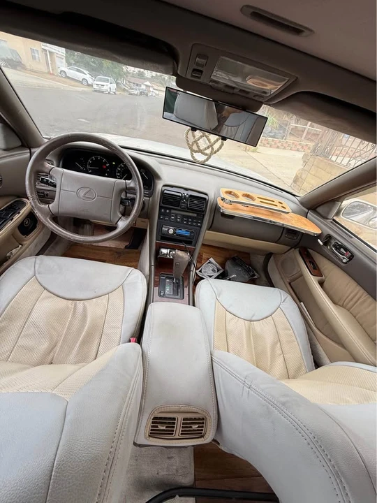 1992 Lexus LS 1st Gen - Image 7 of 10