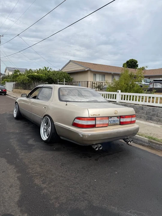 1992 Lexus LS 1st Gen - Image 2 of 10