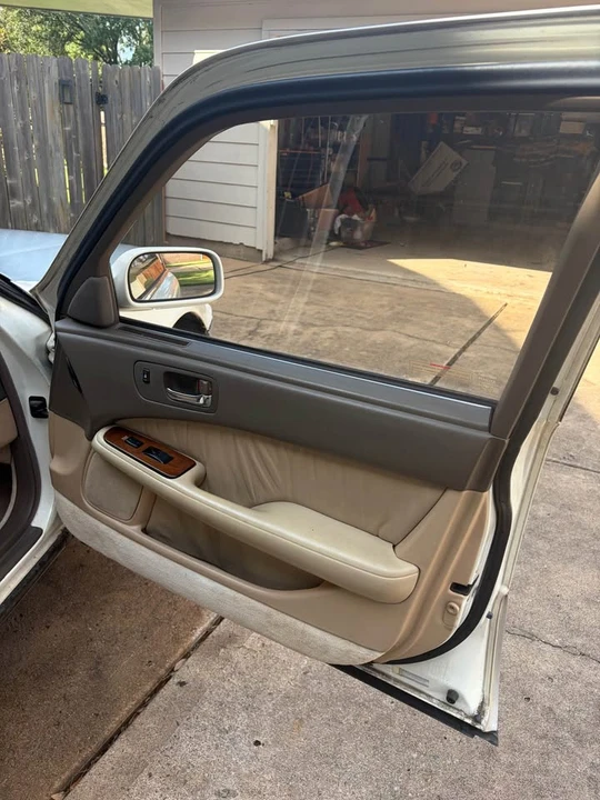 1992 Lexus LS 1st Gen - Image 13 of 20