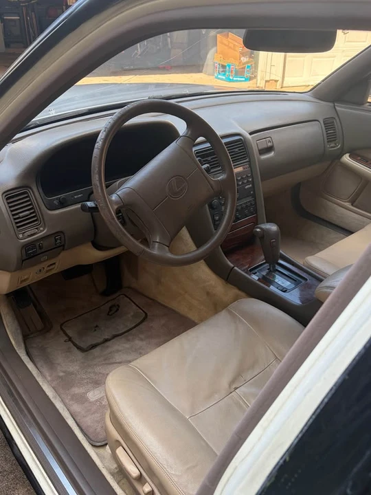 1992 Lexus LS 1st Gen - Image 16 of 20