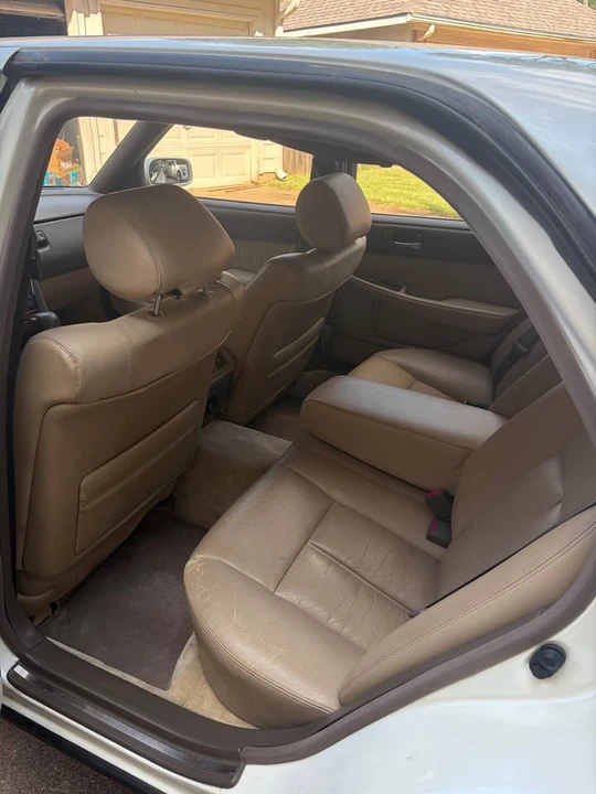 1992 Lexus LS 1st Gen - Image 15 of 20