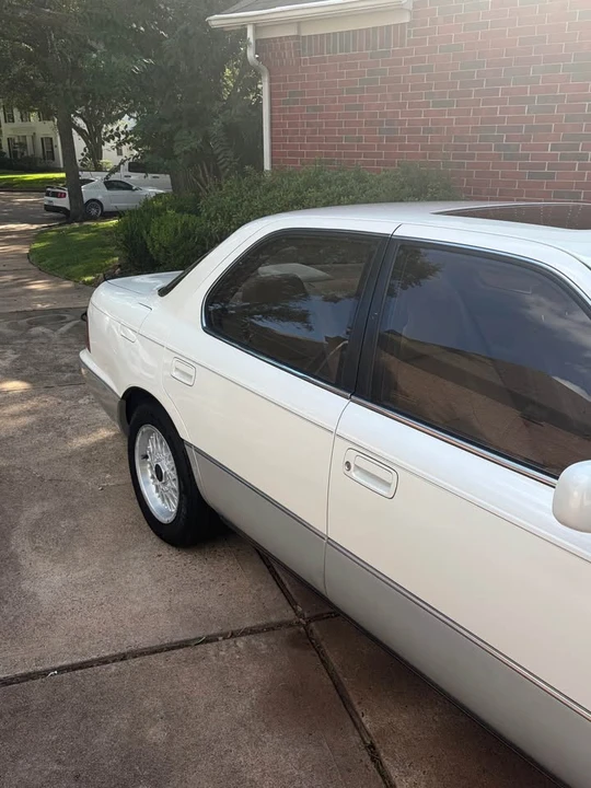 1992 Lexus LS 1st Gen - Image 5 of 20