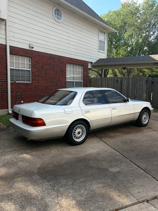 1992 Lexus LS 1st Gen - Image 4 of 20