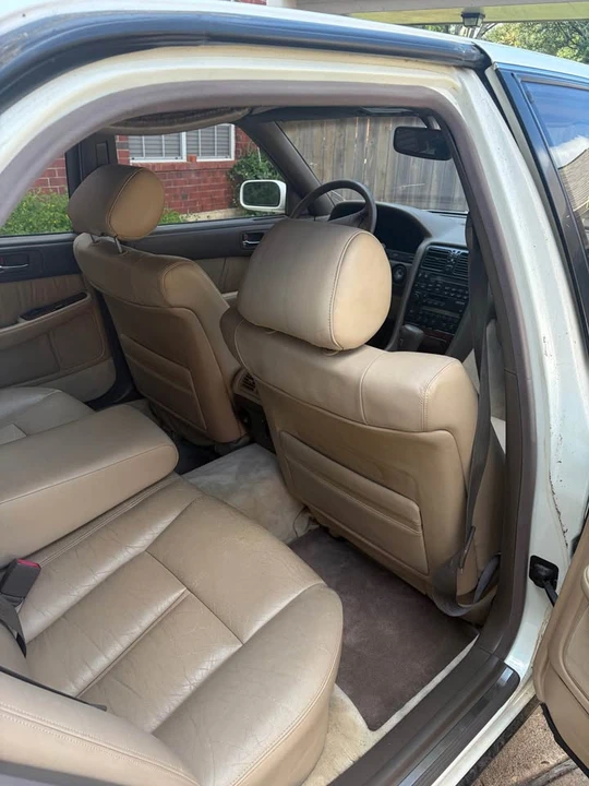 1992 Lexus LS 1st Gen - Image 17 of 20