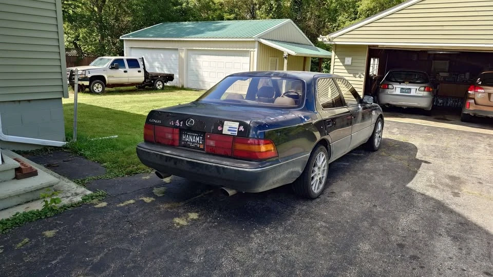1992 Lexus LS 1st Gen - Image 4 of 10