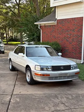 1992 Lexus LS 400 Sedan 4D