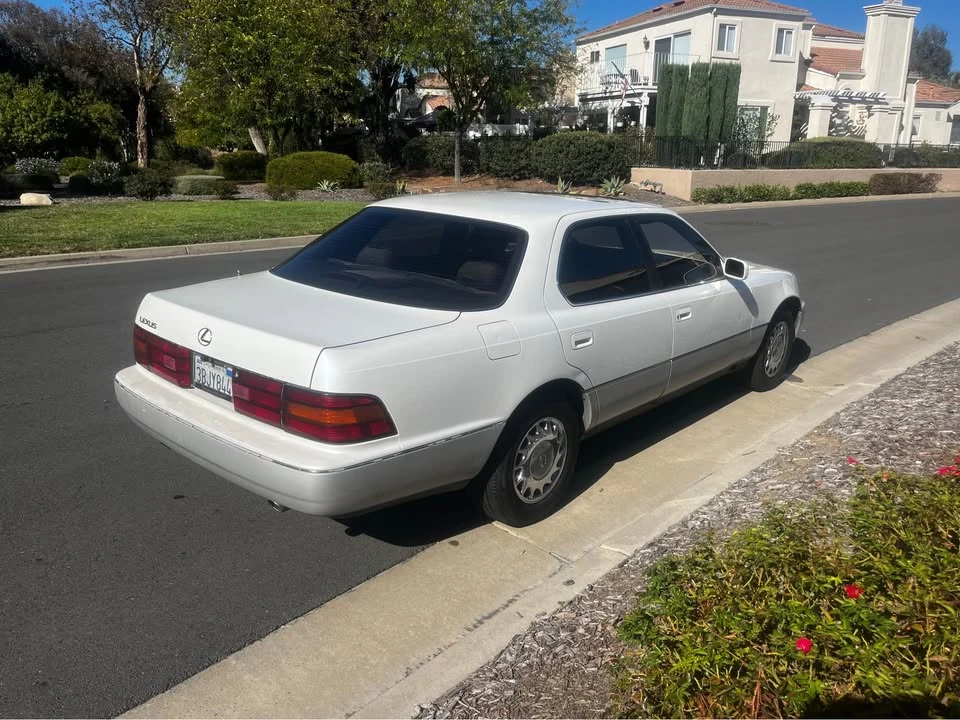 1992 Lexus LS 1st Gen - Image 4 of 9
