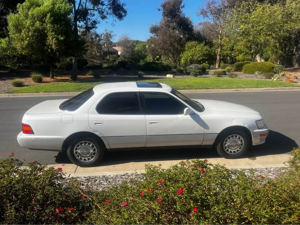 1992 Lexus LS 1st Gen - Image 5 of 9