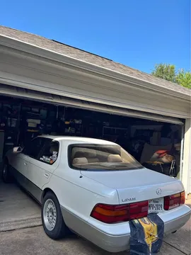 1992 Lexus LS400