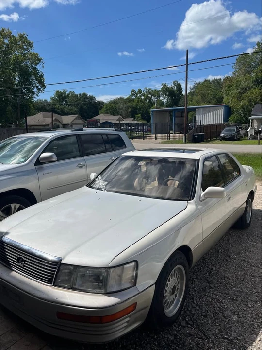 1992 Lexus LS 1st Gen - Image 4 of 5