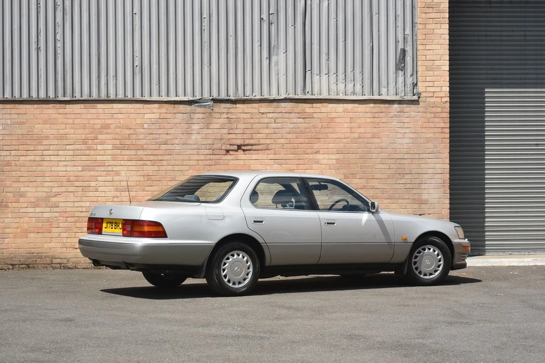 1992 Lexus LS 1st Gen - Image 22 of 30