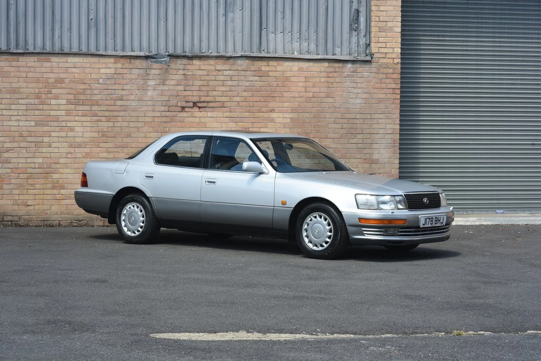 1992 Lexus LS 1st Gen - Image 13 of 30