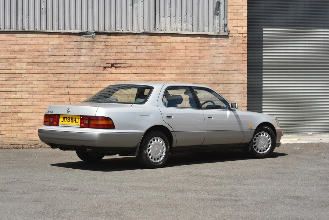 1992 Lexus LS 1st Gen - Image 21 of 30