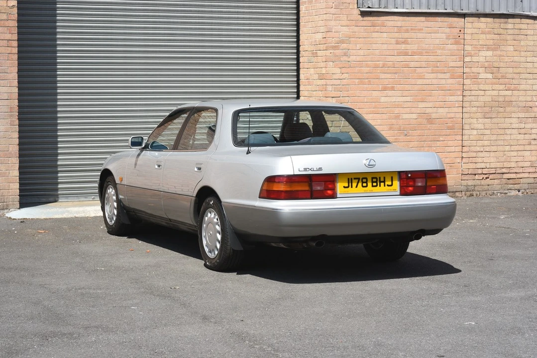 1992 Lexus LS 1st Gen - Image 16 of 30