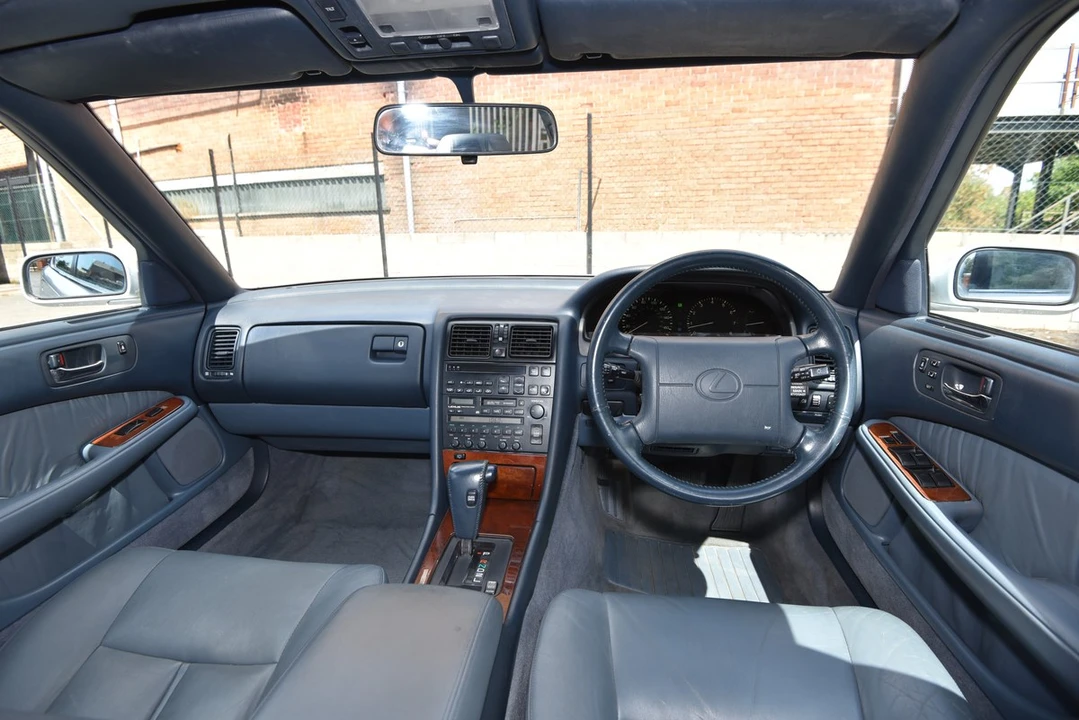 1992 Lexus LS 1st Gen - Image 29 of 30
