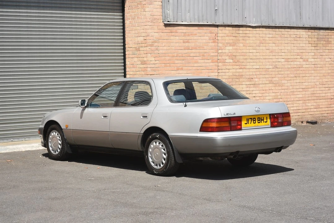 1992 Lexus LS 1st Gen - Image 17 of 30