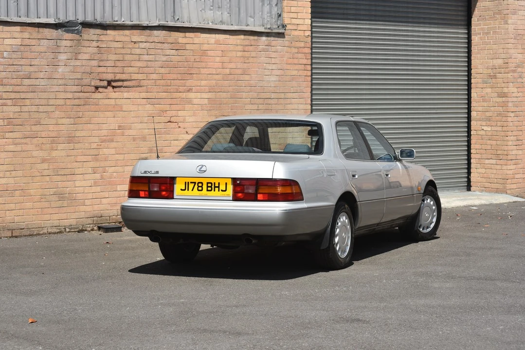 1992 Lexus LS 1st Gen - Image 19 of 30