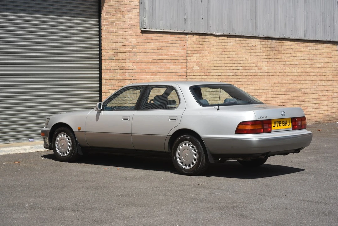 1992 Lexus LS 1st Gen - Image 18 of 30