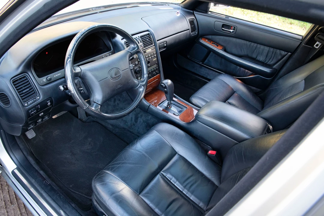 1992 Lexus LS 1st Gen - Image 12 of 14
