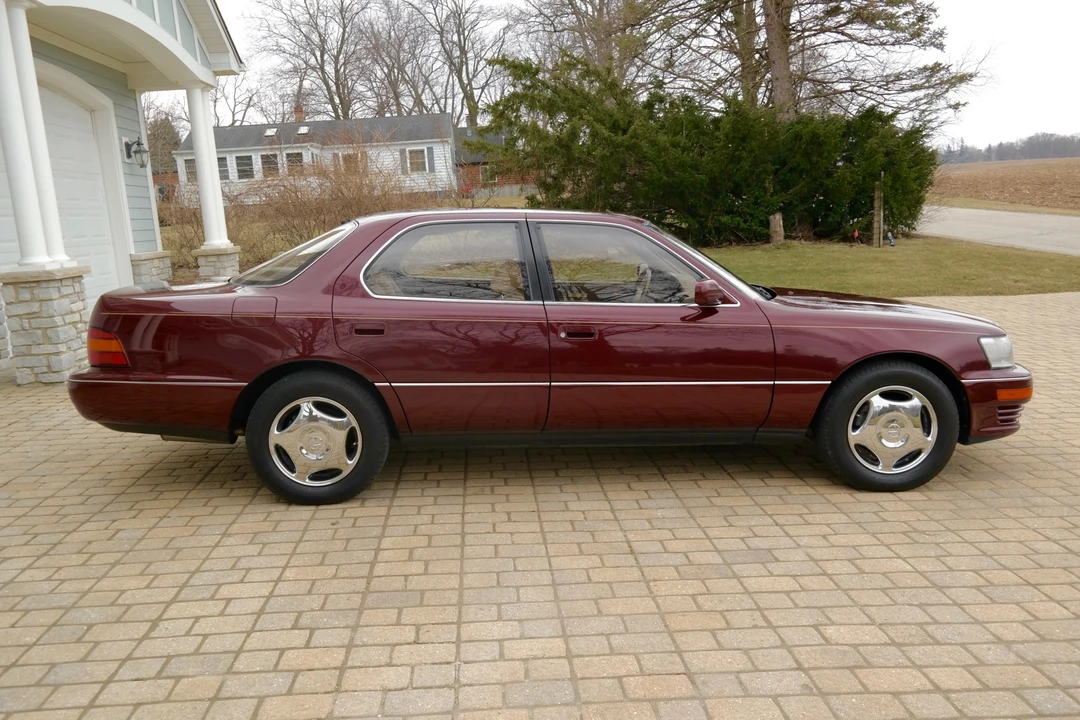 1992 Lexus LS 1st Gen - Image 22 of 31