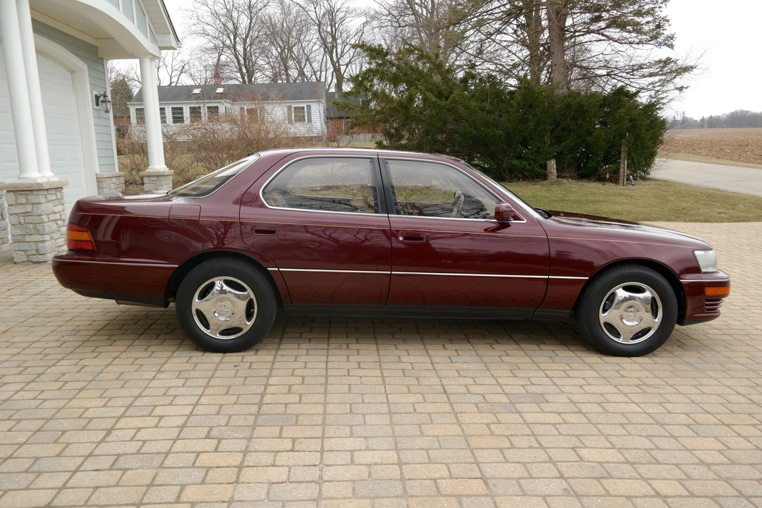 1992 Lexus LS 1st Gen - Image 21 of 31
